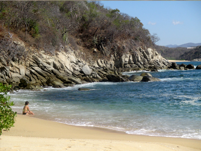 Ecologically, Huatulco still has places that are 100 percent natural, whether in the mountains, lakes, jungles, and of course, the sea life.